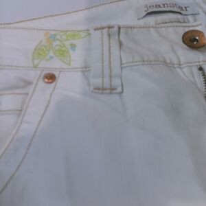 Jeanstar White Ankle Cropped Jeans